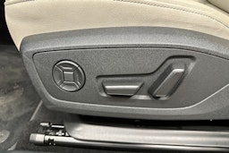 musta Audi Q4 e-tron 2024 kuva 19.