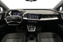 valkoinen Audi Q4 e-tron 2024 kuva 9.