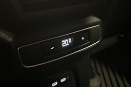 valkoinen Audi Q4 e-tron 2024 kuva 16.