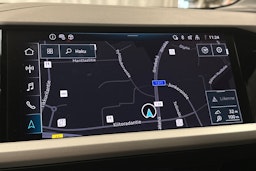 valkoinen Audi Q4 e-tron 2024 kuva 23.