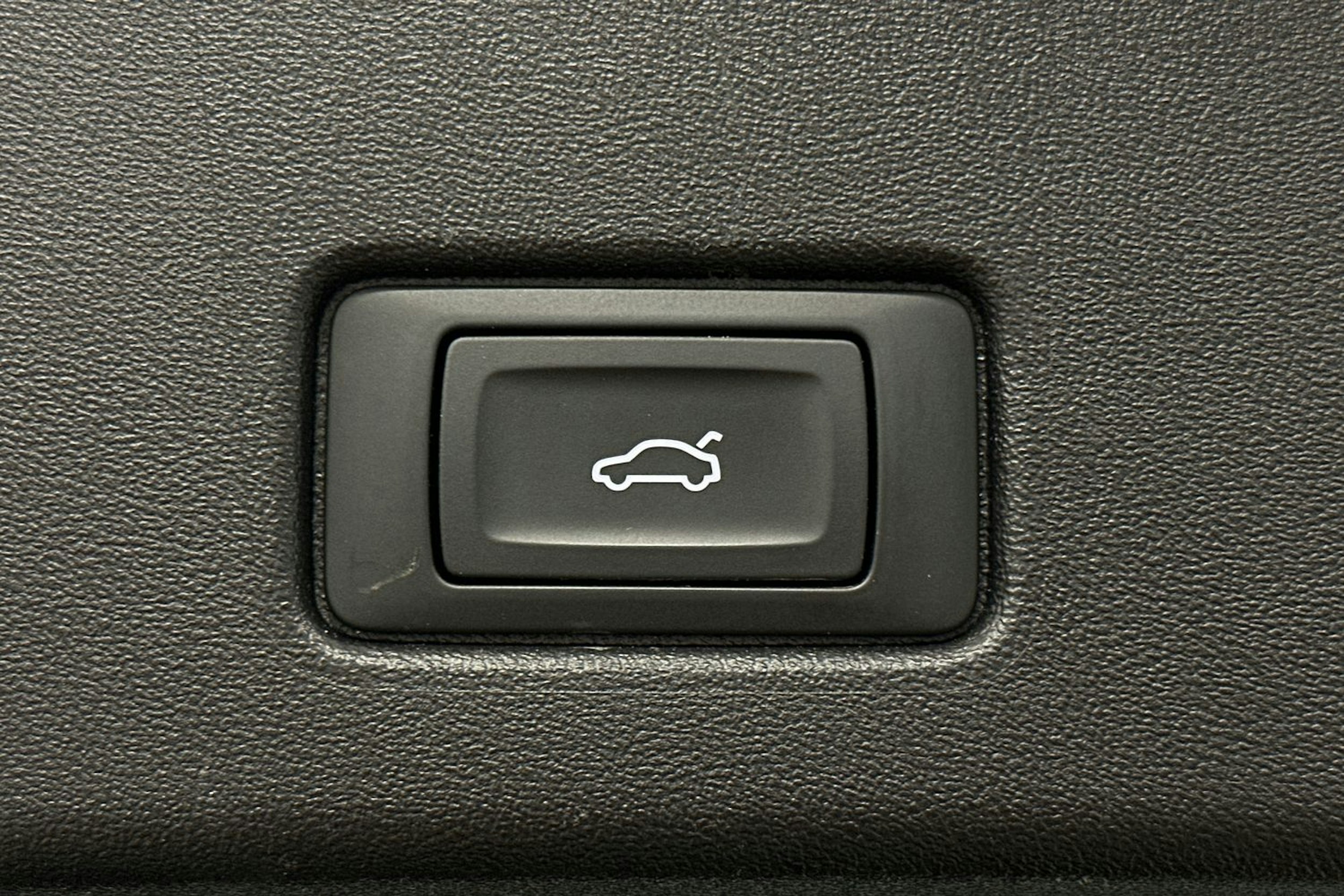 harmaa Audi Q4 e-tron 2024 kuva 12.