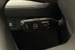 harmaa Audi Q4 e-tron 2024 kuva 17.
