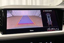 harmaa Audi Q4 e-tron 2024 kuva 25.