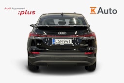 Musta Audi Q4 e-tron 2024 kuva 3.