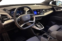 Musta Audi Q4 e-tron 2024 kuva 7.