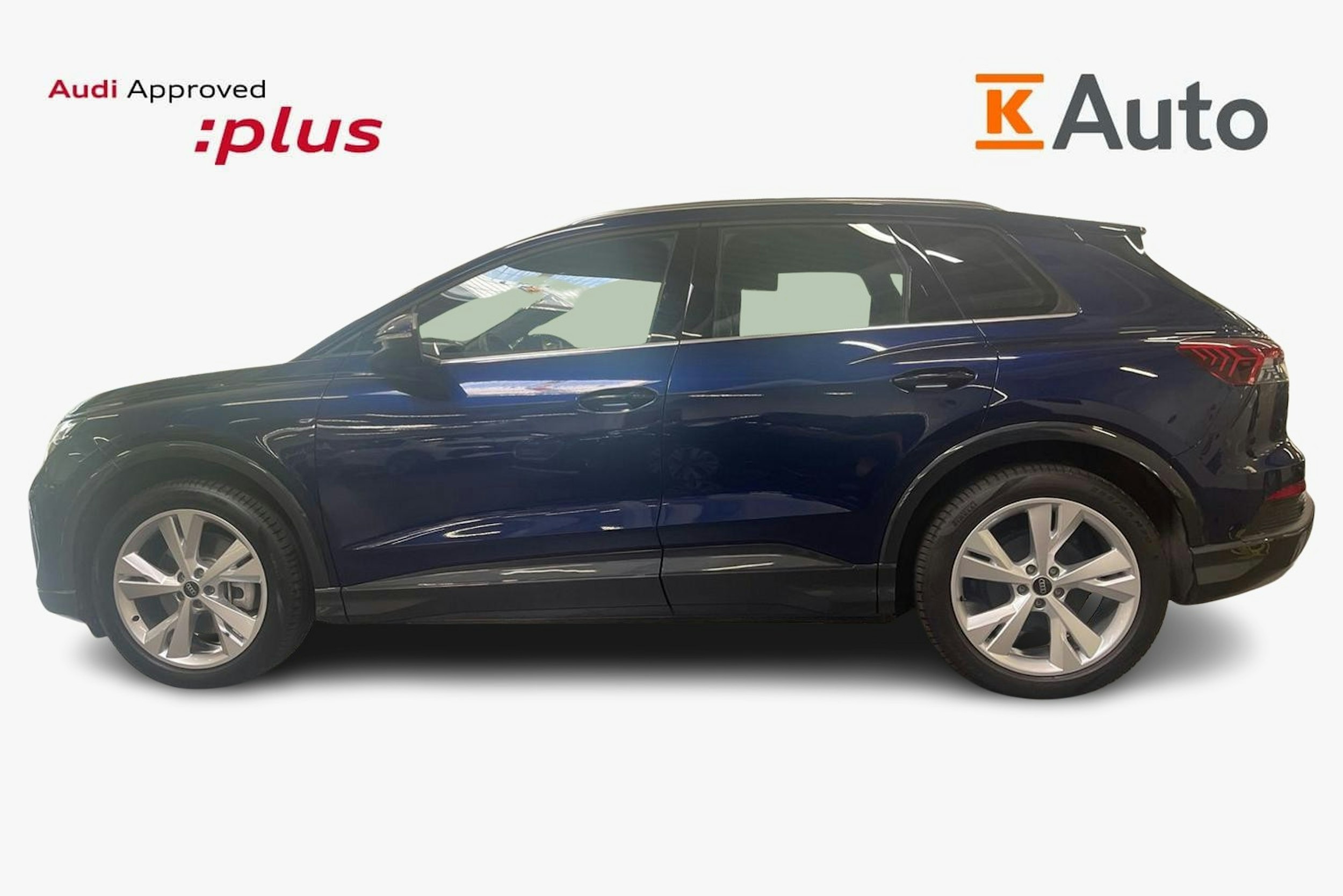 met. sininen Audi Q4 e-tron 2024 kuva 6.