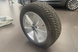 met. sininen Audi Q4 e-tron 2024 kuva 12.