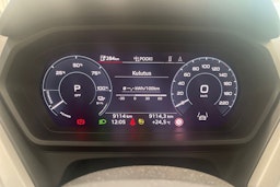 met. sininen Audi Q4 e-tron 2024 kuva 18.