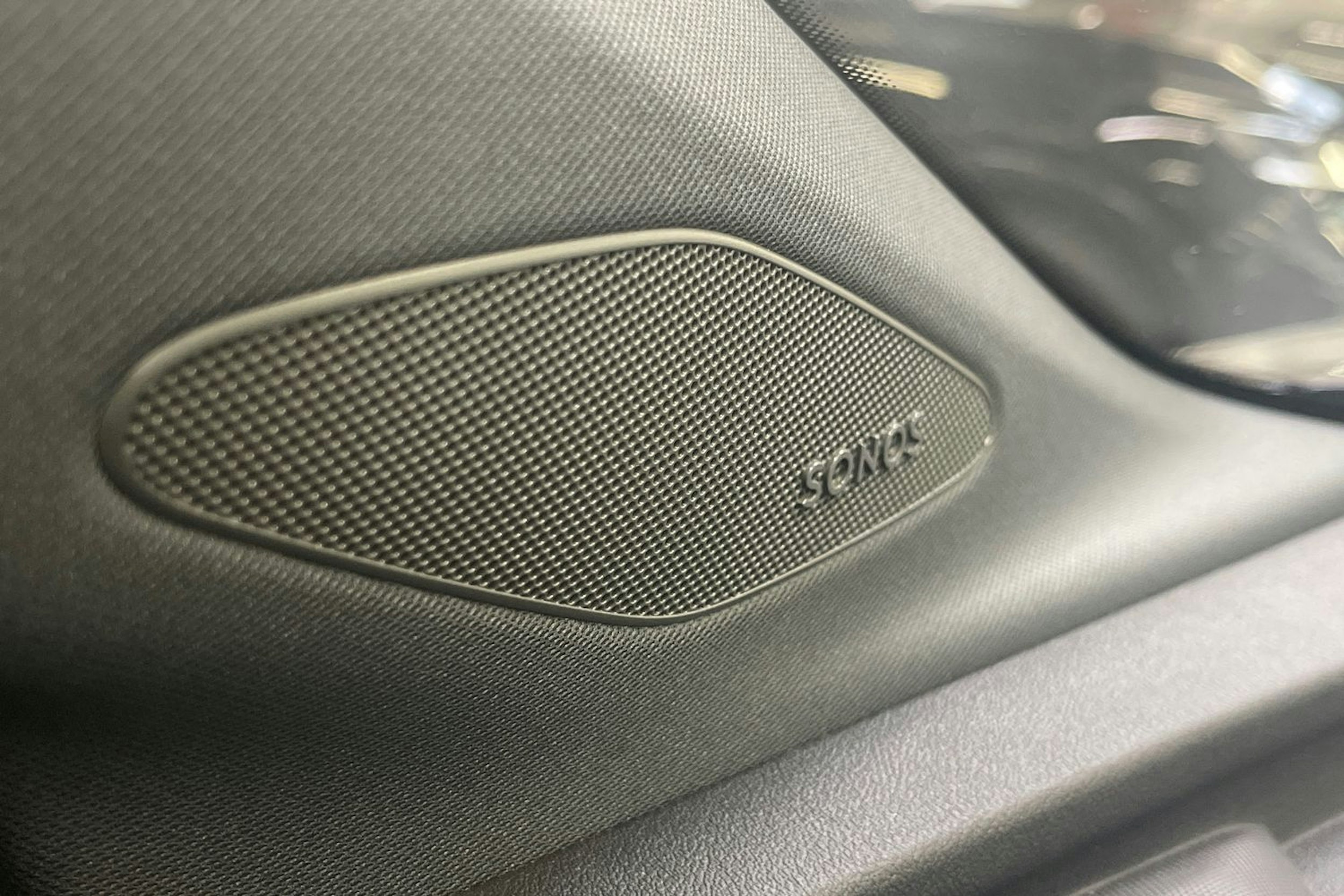 met. sininen Audi Q4 e-tron 2024 kuva 21.