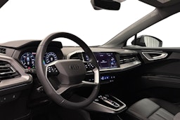 musta Audi Q4 e-tron 2024 kuva 6.