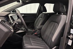 musta Audi Q4 e-tron 2024 kuva 14.