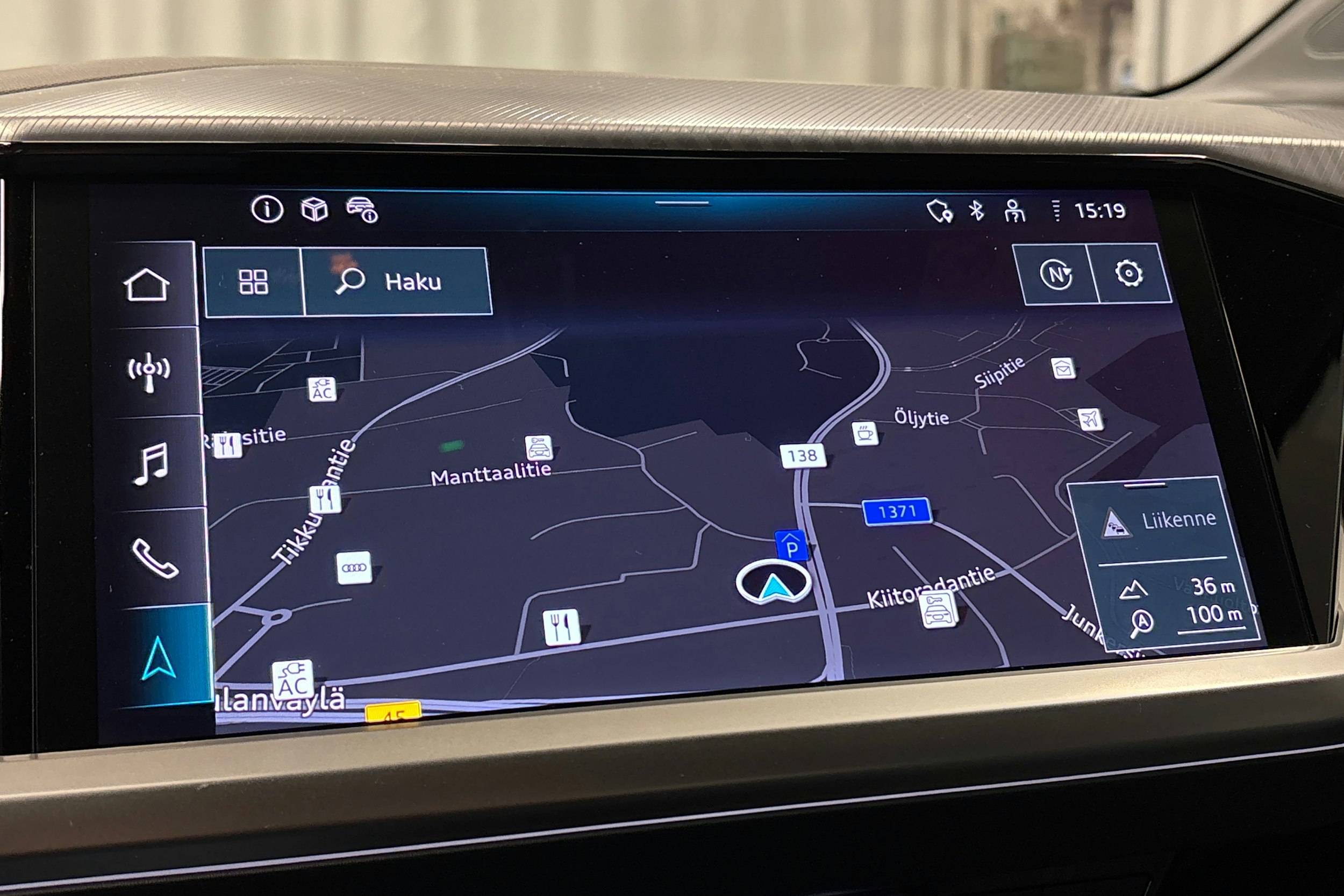 musta Audi Q4 e-tron 2024 kuva 24.