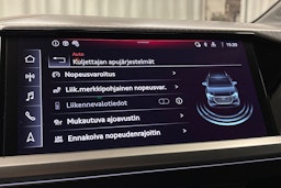 musta Audi Q4 e-tron 2024 kuva 27.