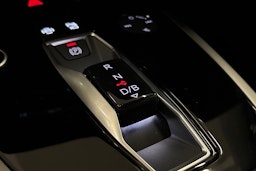 musta Audi Q4 e-tron 2024 kuva 32.