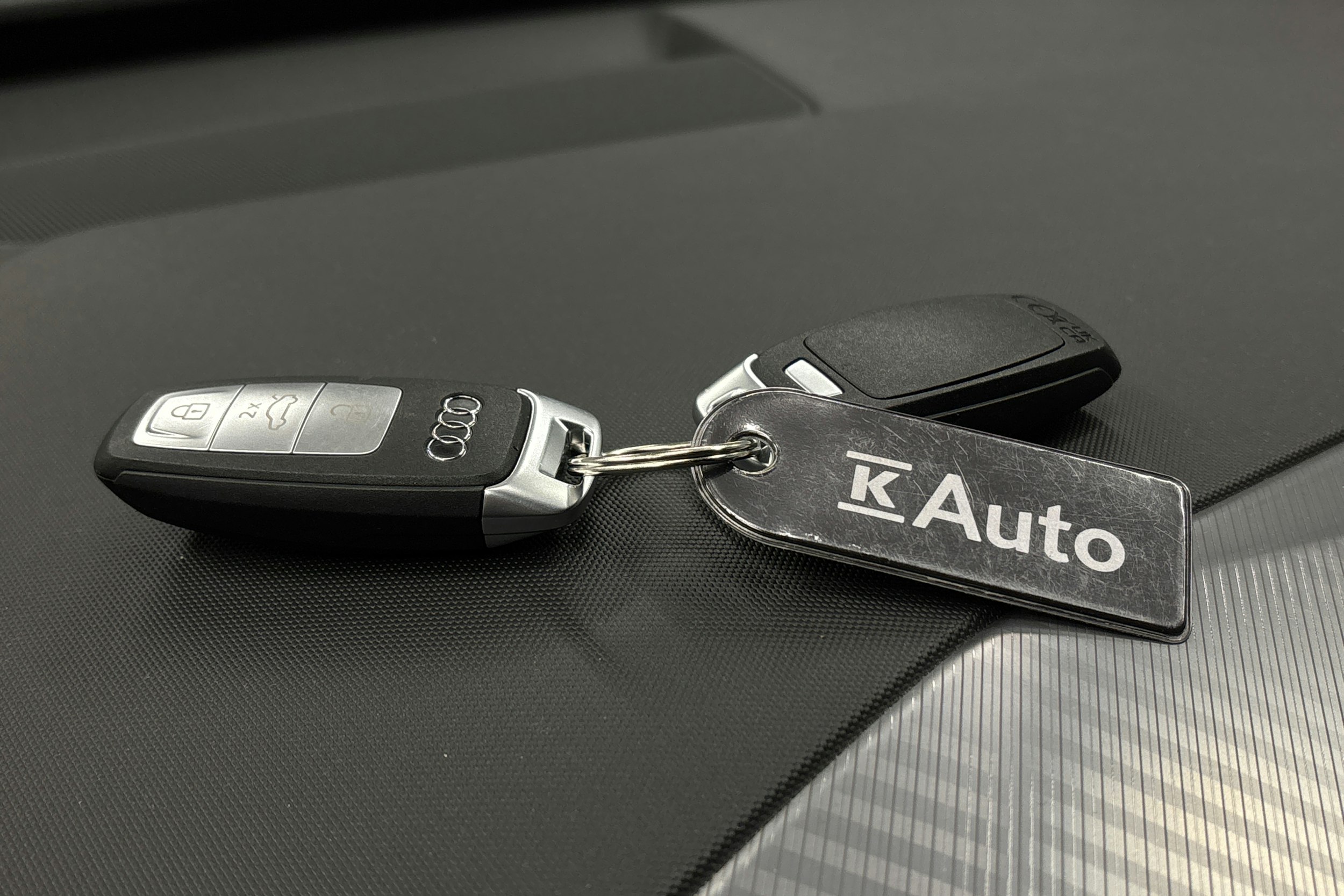 musta Audi Q4 e-tron 2024 kuva 34.