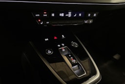 harmaa Audi Q4 e-tron 2024 kuva 22.