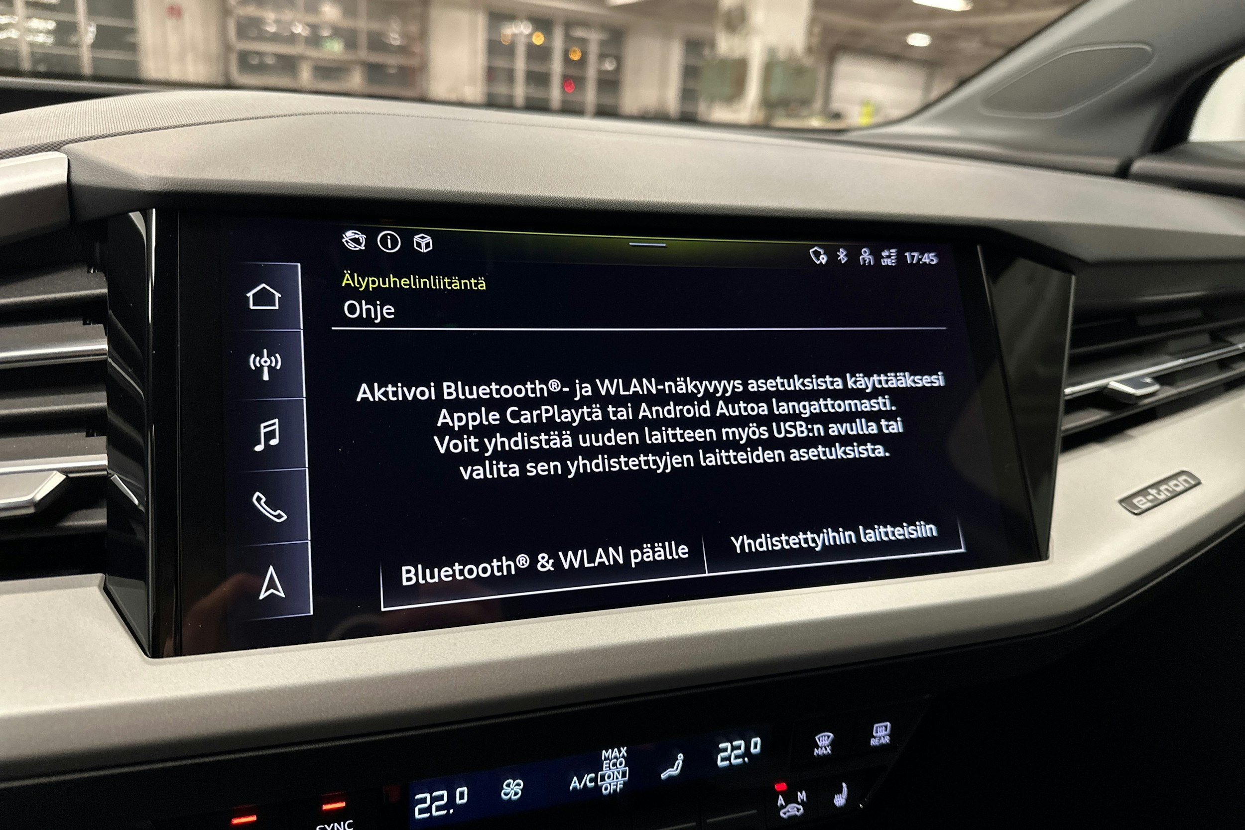 musta Audi Q4 e-tron 2024 kuva 21.