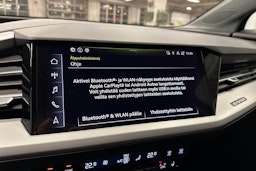 musta Audi Q4 e-tron 2024 kuva 21.