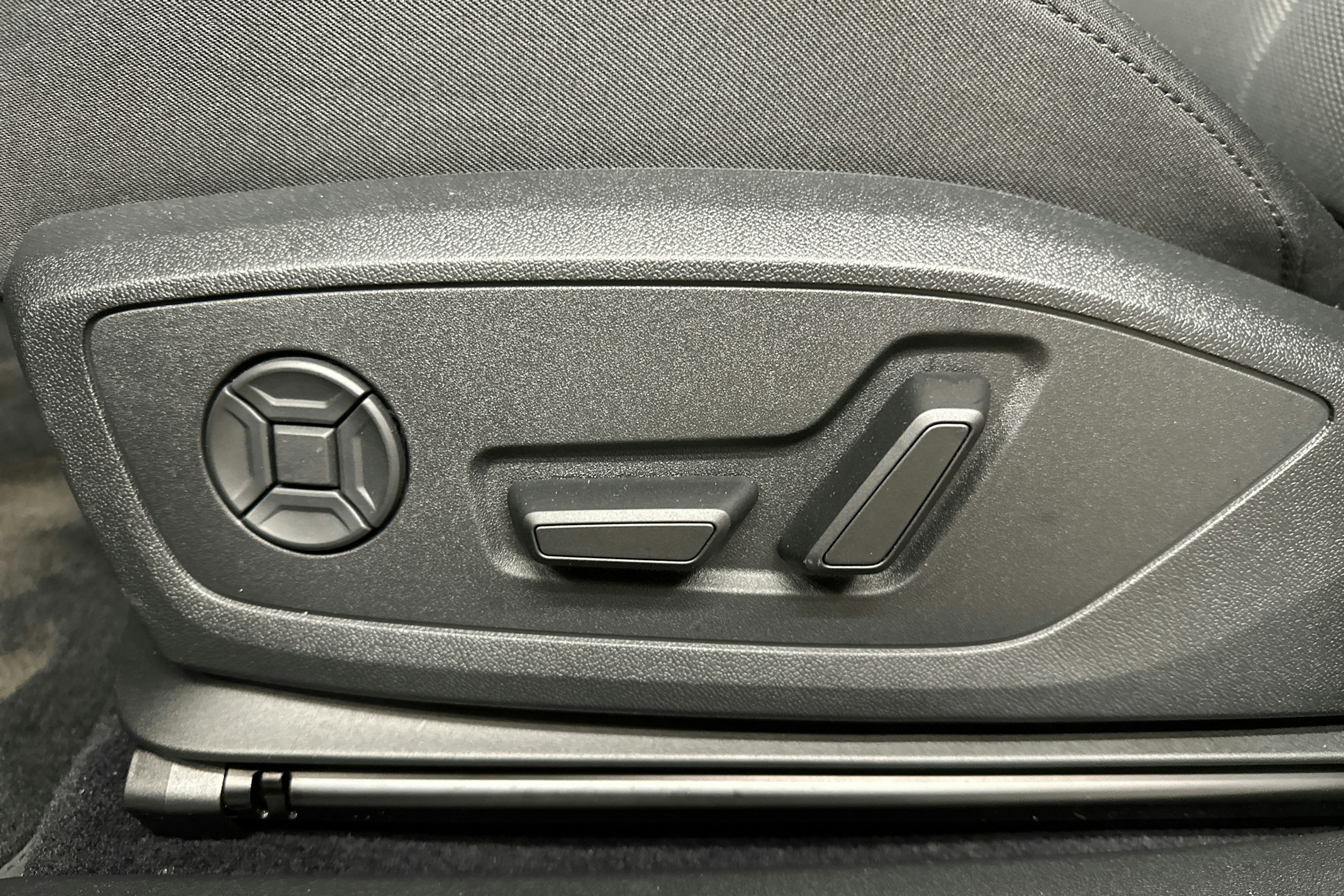 musta Audi Q4 e-tron 2024 kuva 29.