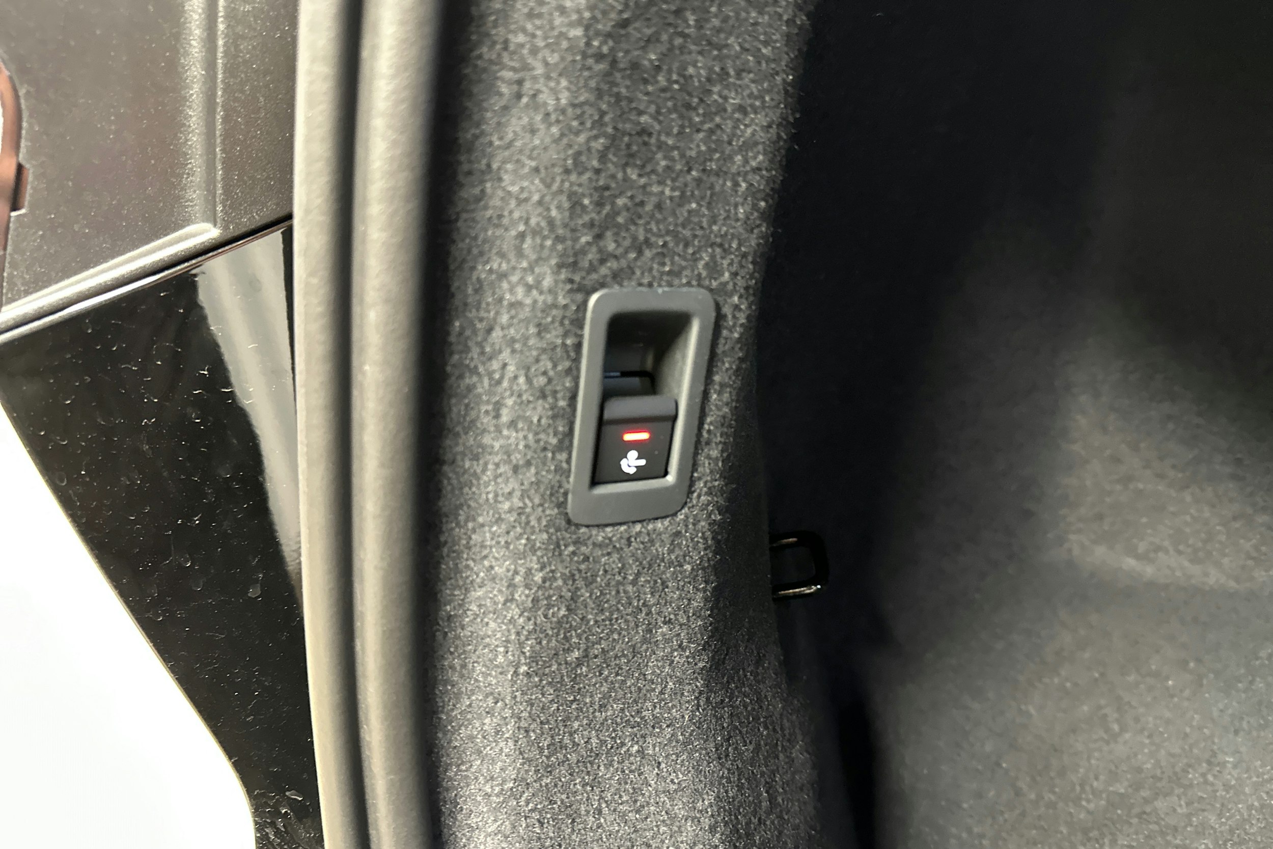 musta Audi Q4 e-tron 2024 kuva 32.