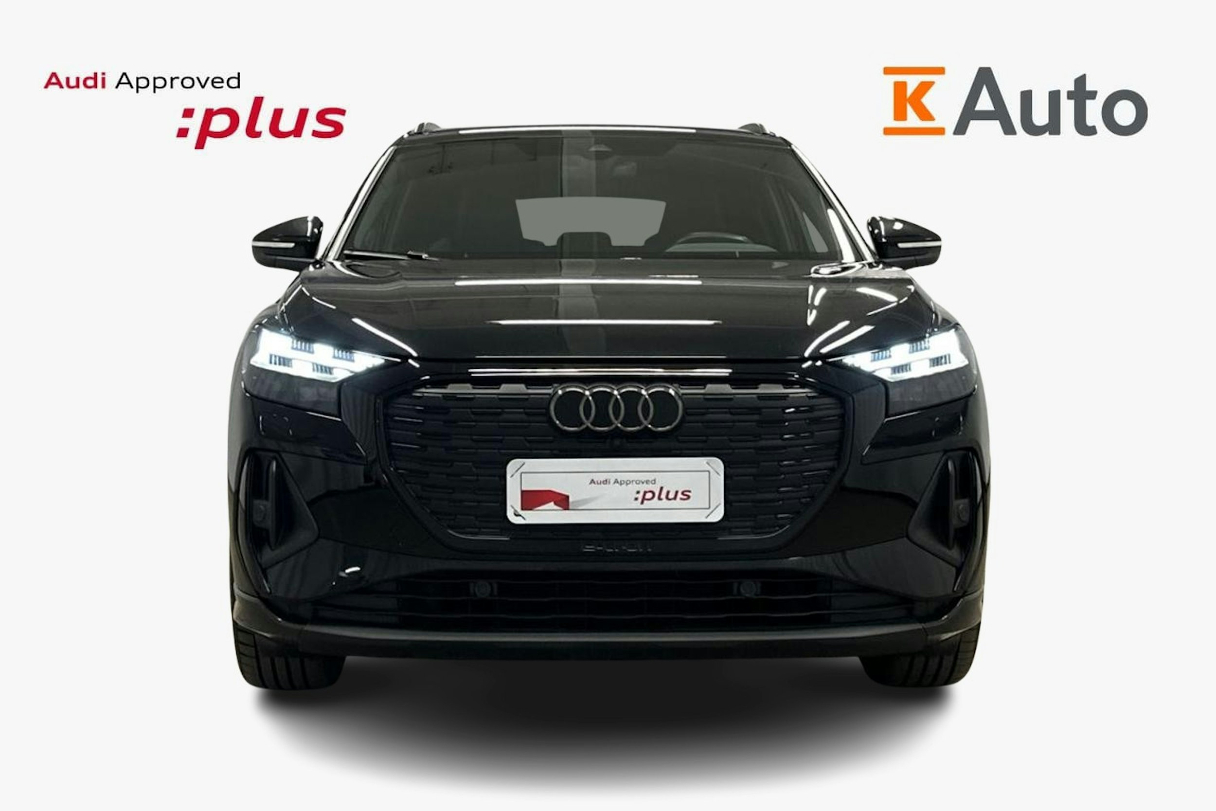 musta Audi Q4 e-tron 2024 kuva 5.