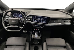 musta Audi Q4 e-tron 2024 kuva 9.