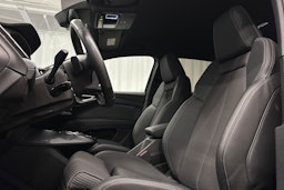 musta Audi Q4 e-tron 2024 kuva 15.