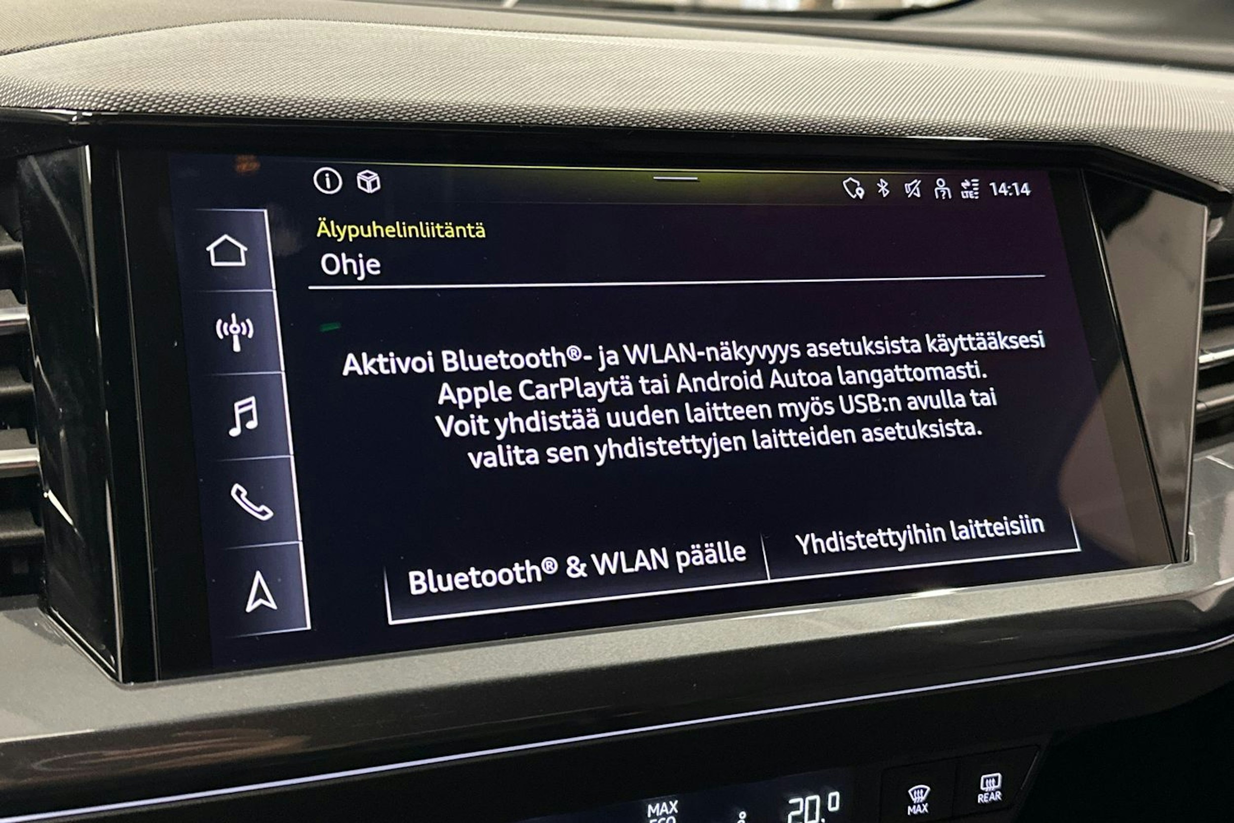 musta Audi Q4 e-tron 2024 kuva 24.