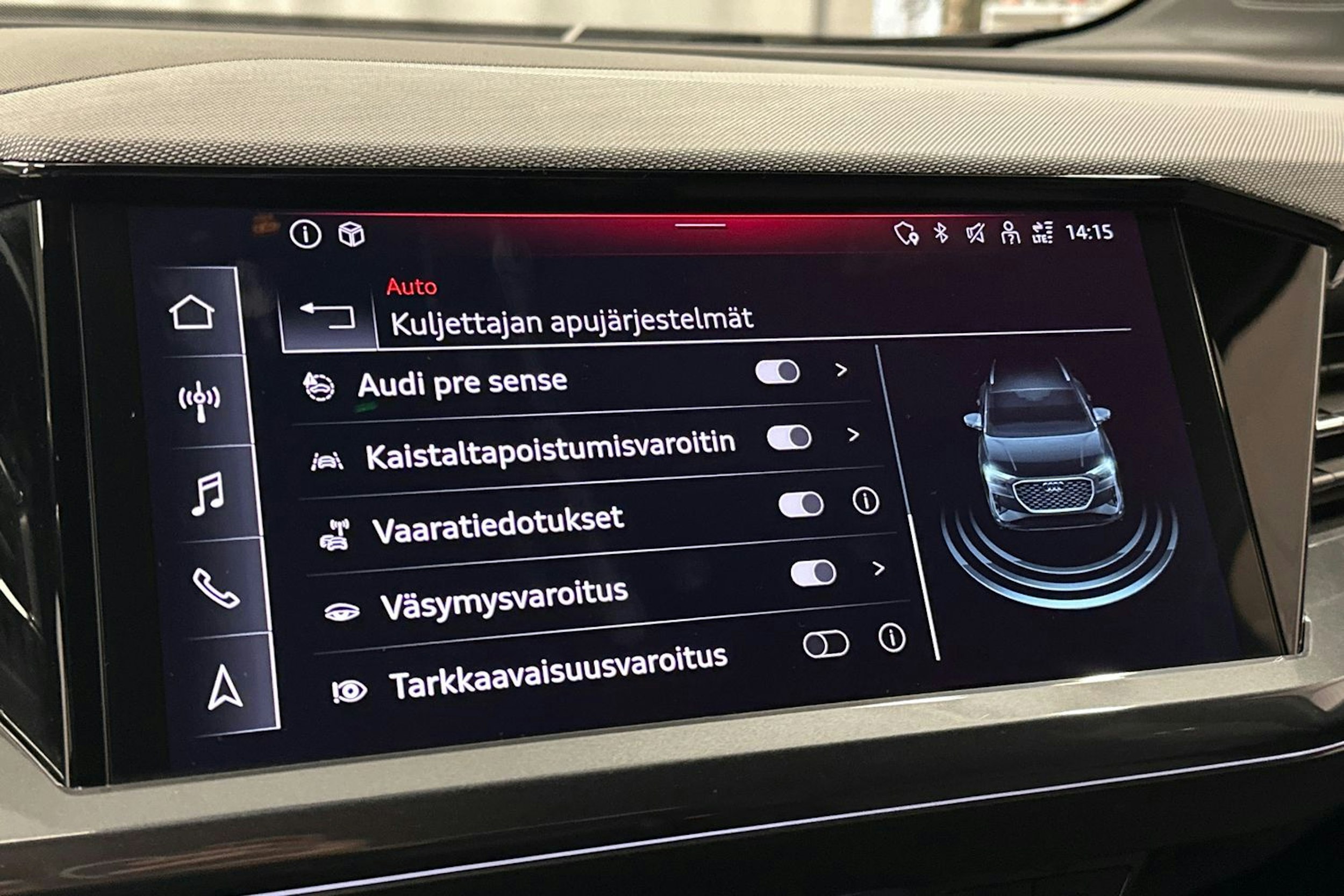 musta Audi Q4 e-tron 2024 kuva 28.