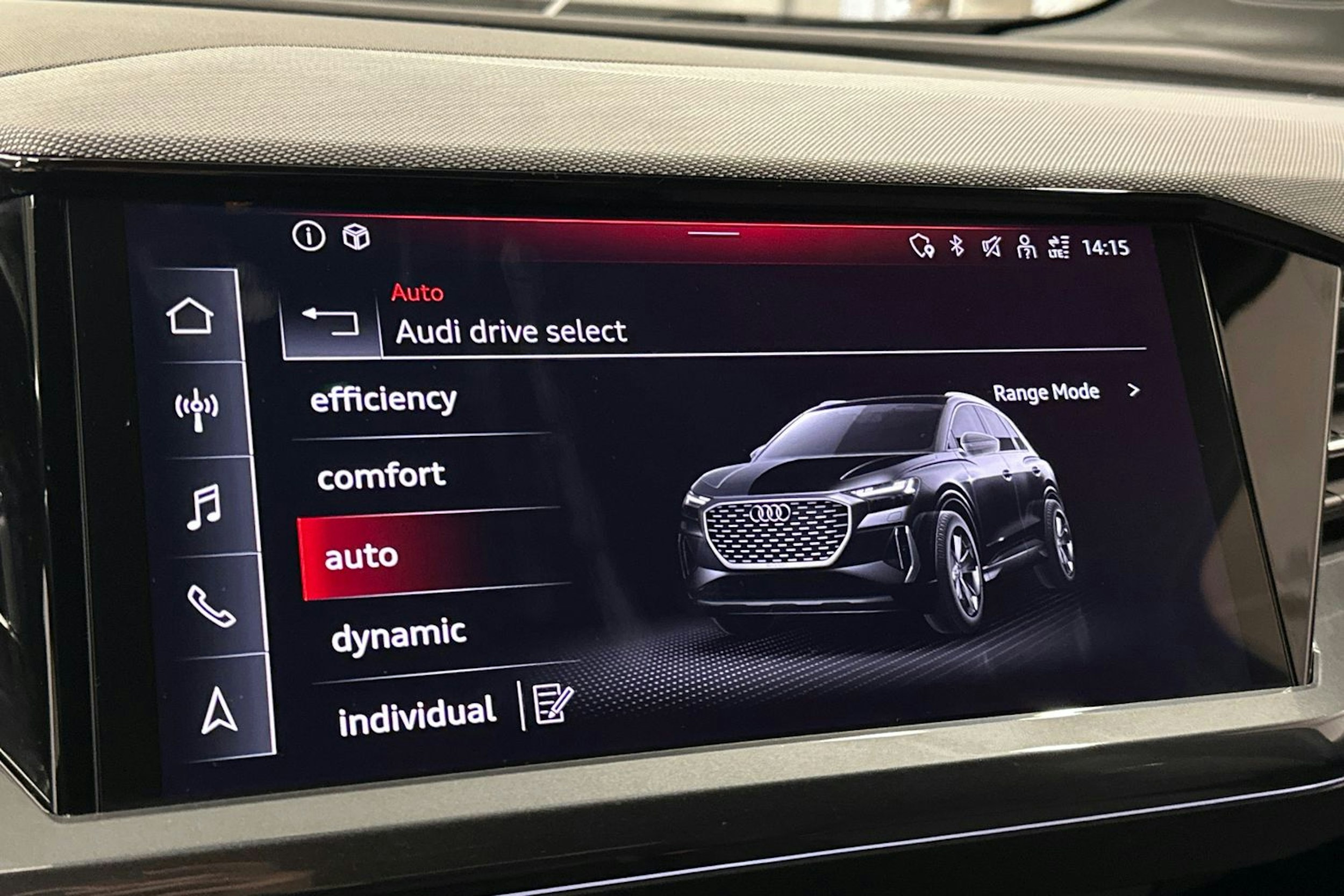 musta Audi Q4 e-tron 2024 kuva 29.