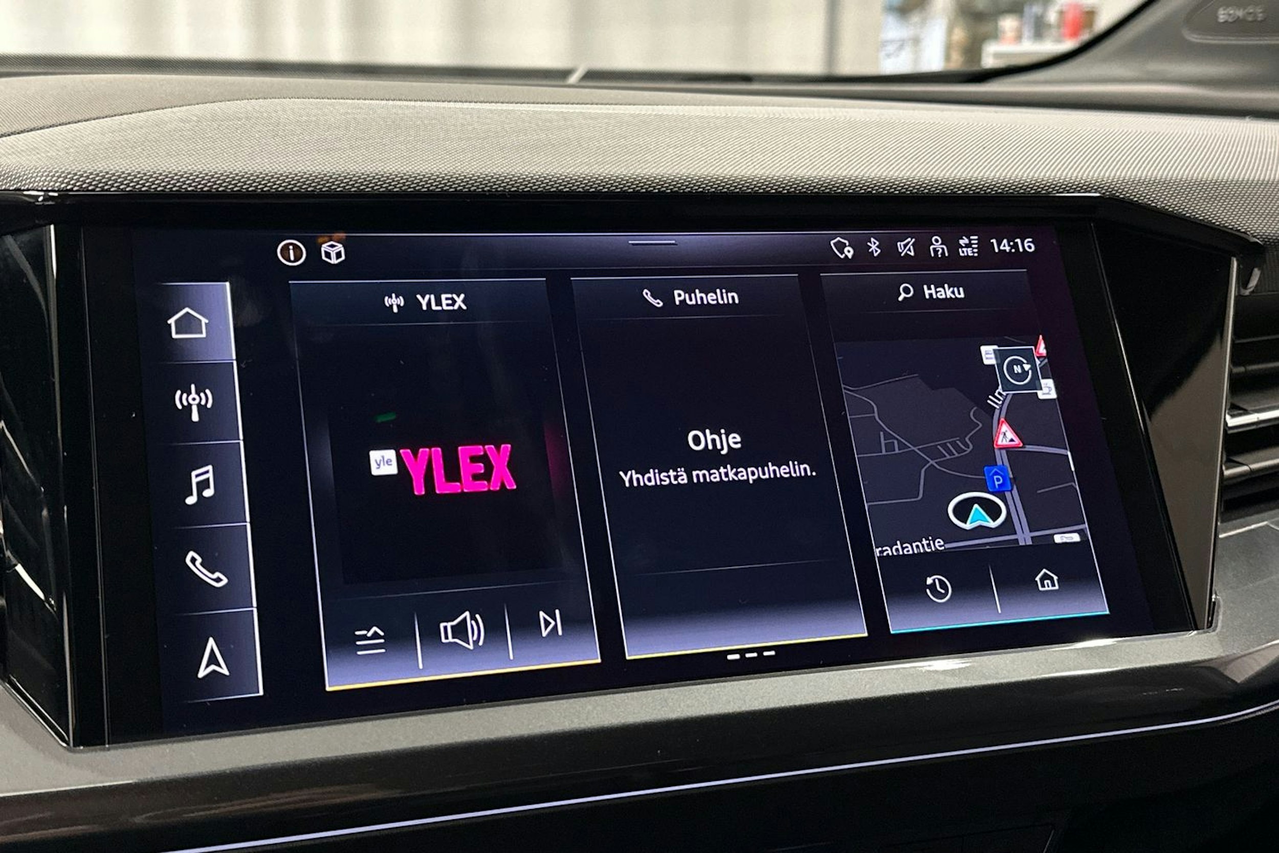musta Audi Q4 e-tron 2024 kuva 32.