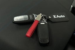 musta Audi Q4 e-tron 2024 kuva 34.