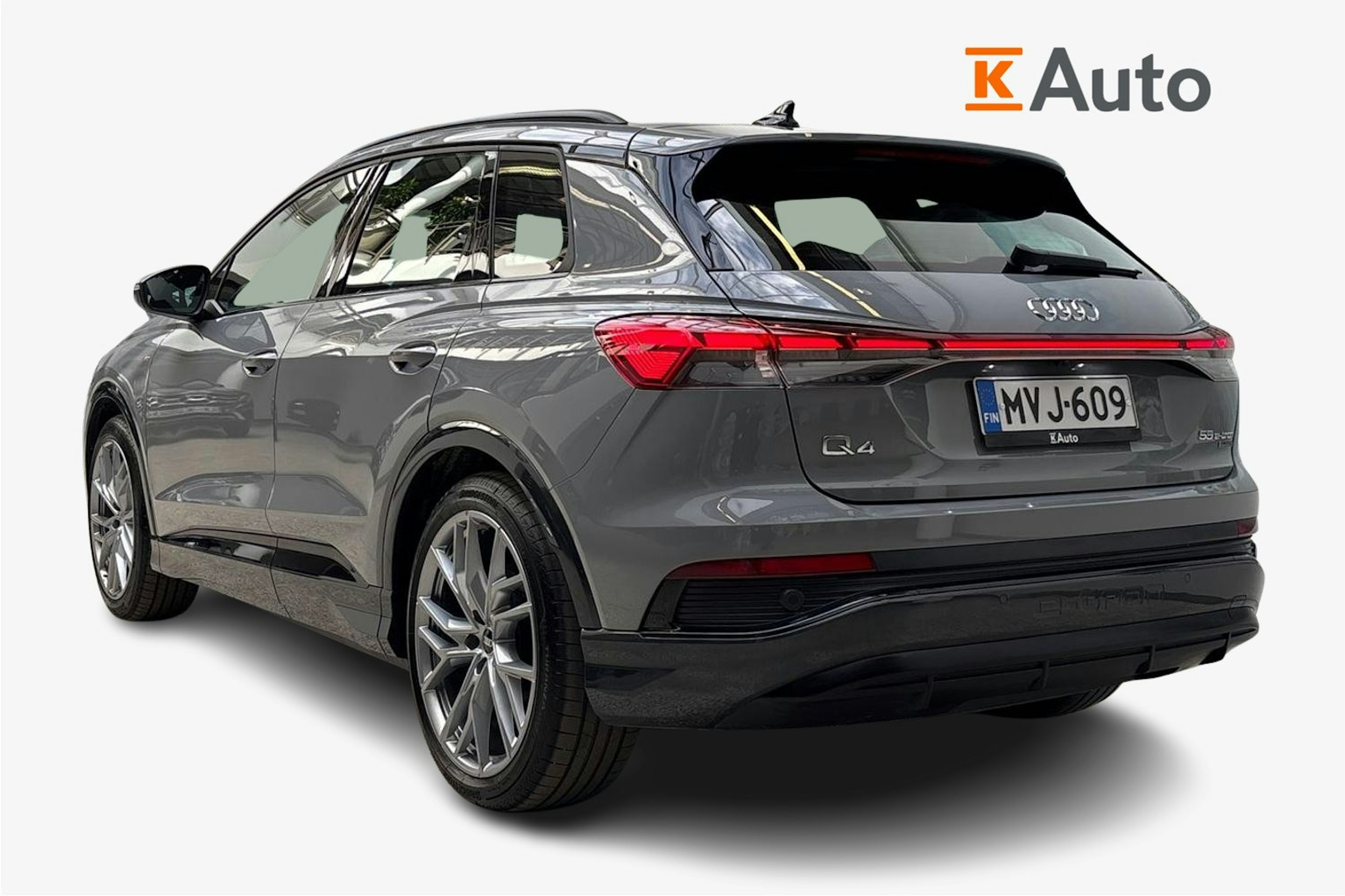 harmaa Audi Q4 e-tron 2024 kuva 2.
