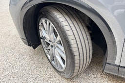 harmaa Audi Q4 e-tron 2024 kuva 13.