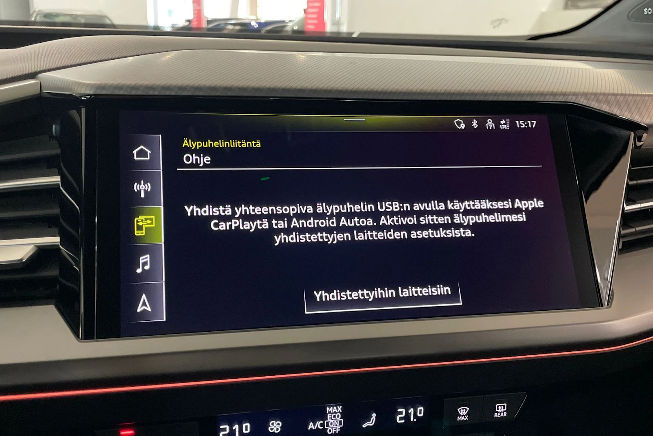 musta Audi Q4 e-tron 2024 kuva 16.