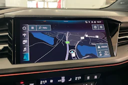 musta Audi Q4 e-tron 2024 kuva 18.