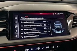 musta Audi Q4 e-tron 2024 kuva 21.