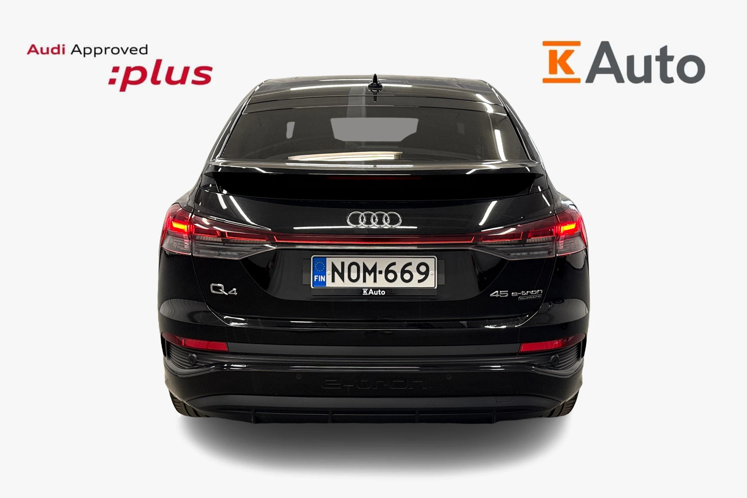 musta Audi Q4 e-tron 2024 kuva 3.