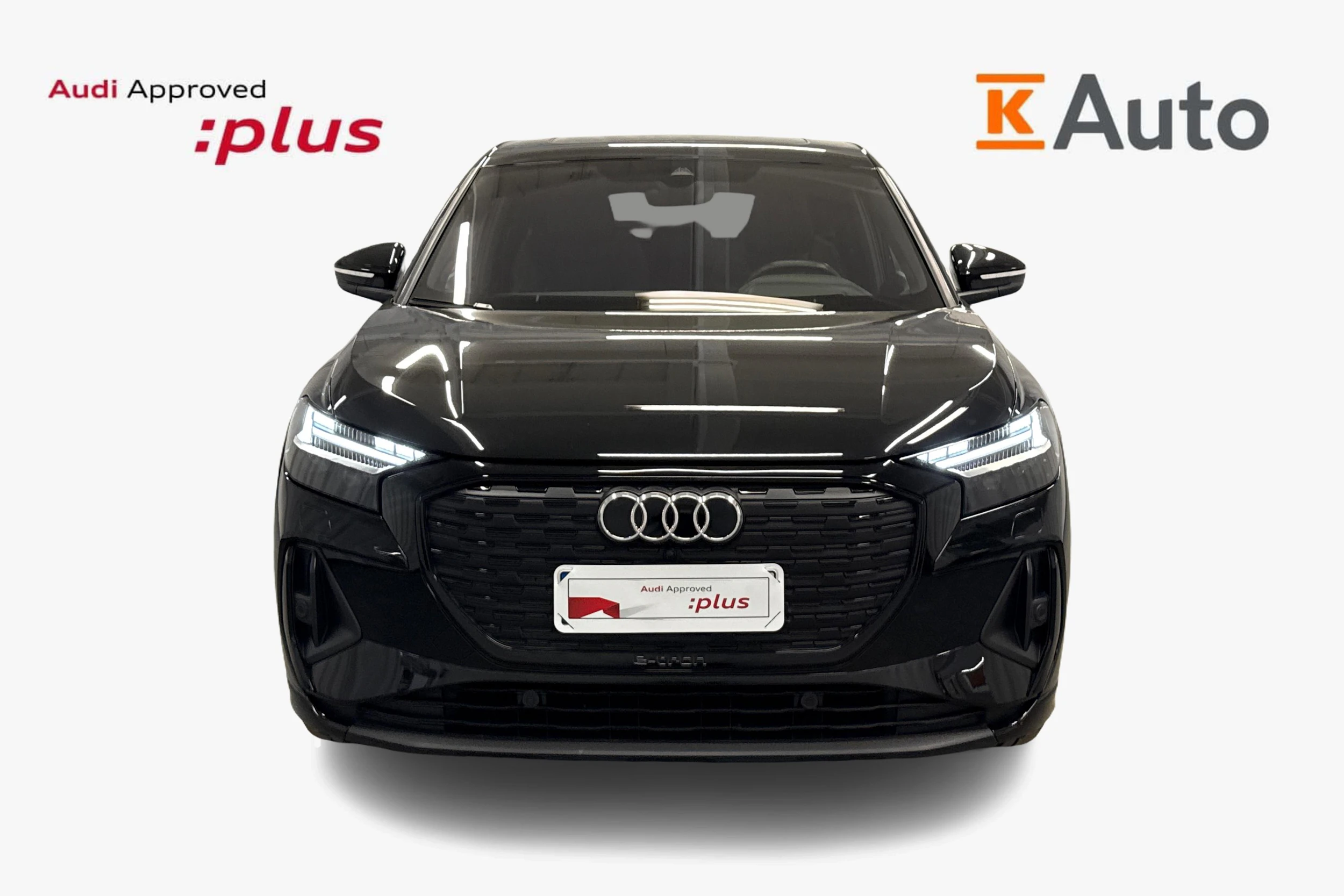 musta Audi Q4 e-tron 2024 kuva 4.