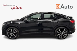 musta Audi Q4 e-tron 2024 kuva 5.