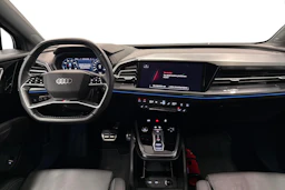 musta Audi Q4 e-tron 2024 kuva 7.