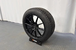 musta Audi Q4 e-tron 2024 kuva 10.