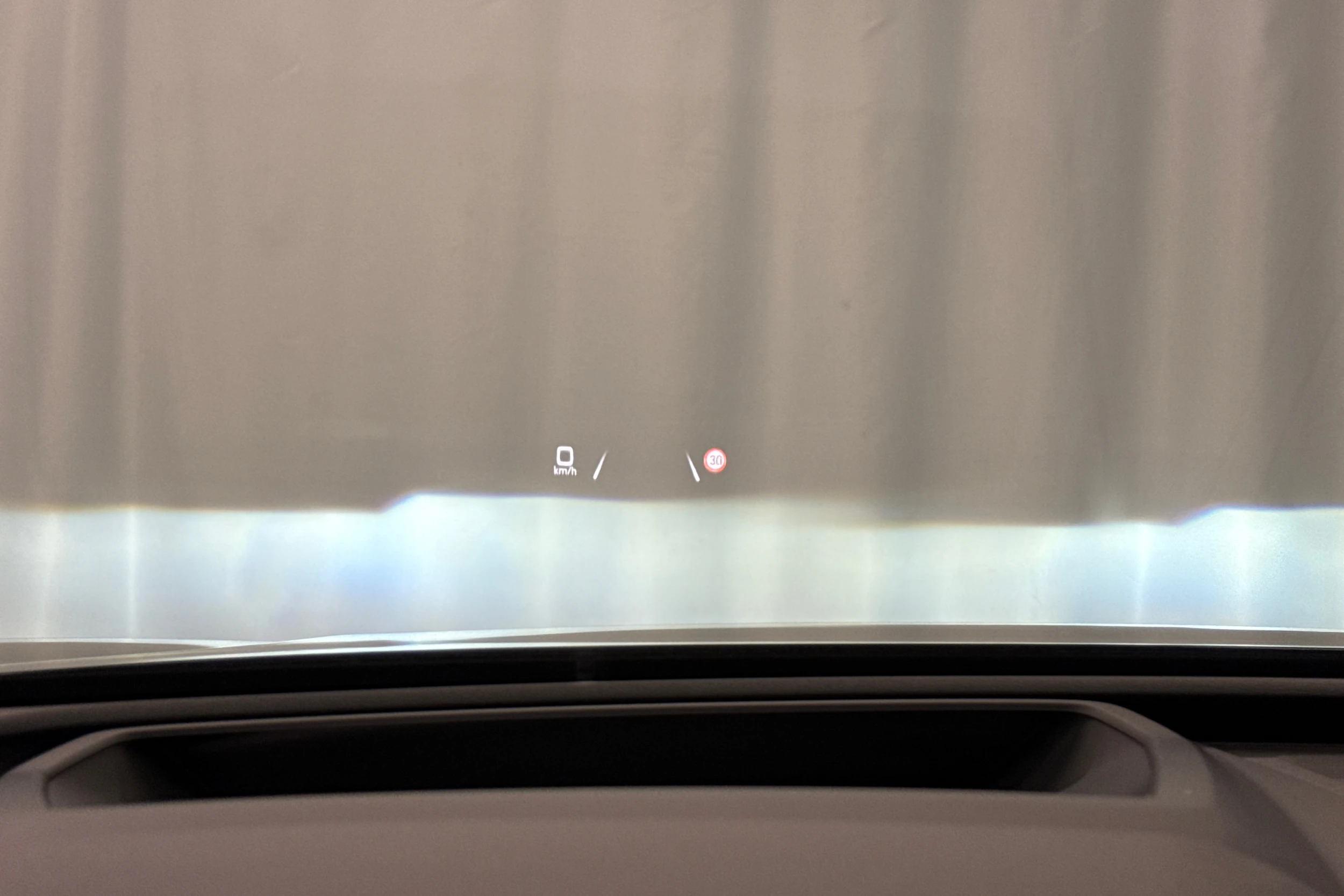 musta Audi Q4 e-tron 2024 kuva 15.