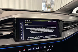 musta Audi Q4 e-tron 2024 kuva 18.