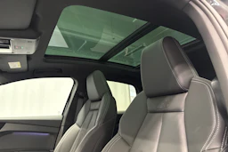 musta Audi Q4 e-tron 2024 kuva 27.