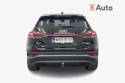 musta Audi Q4 e-tron 2024 kuva 3.