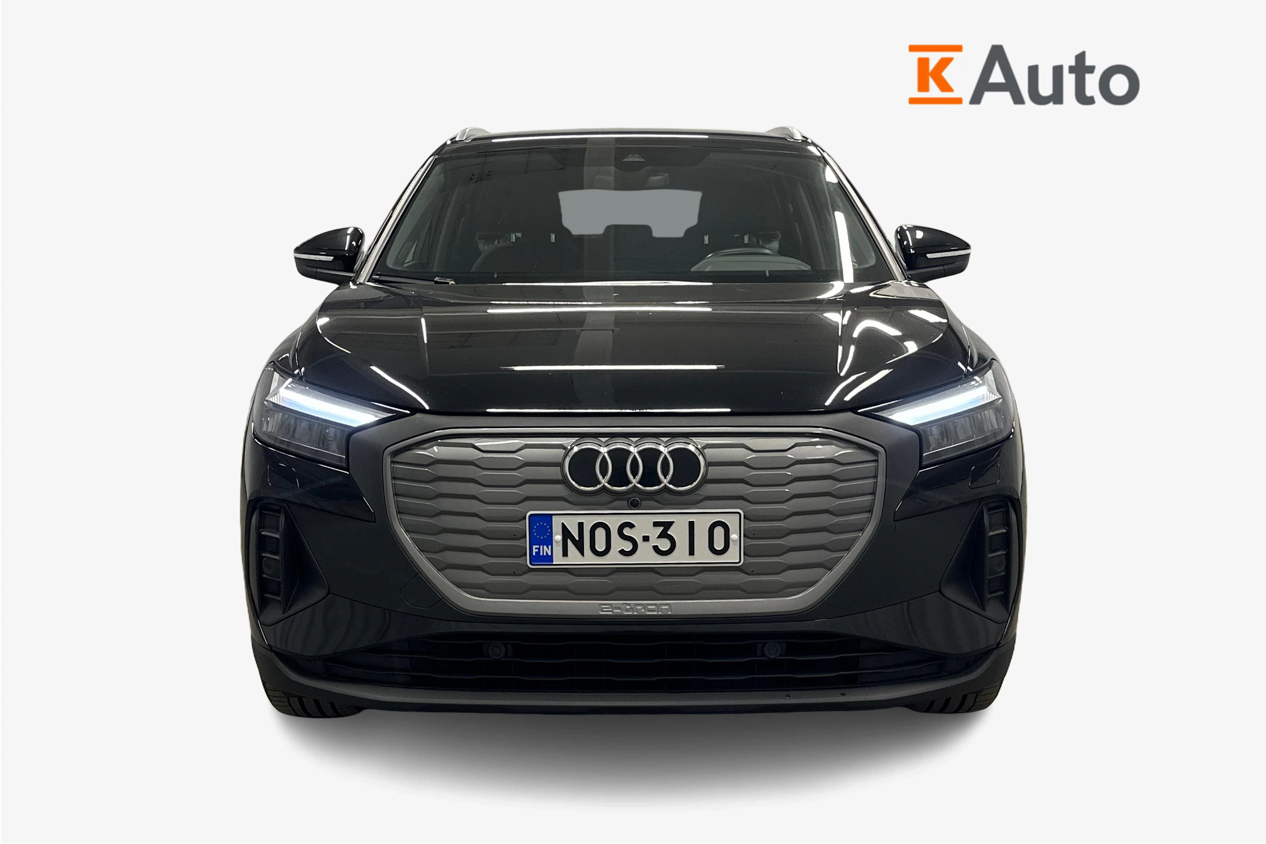 musta Audi Q4 e-tron 2024 kuva 4.