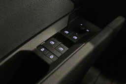 musta Audi Q4 e-tron 2024 kuva 14.