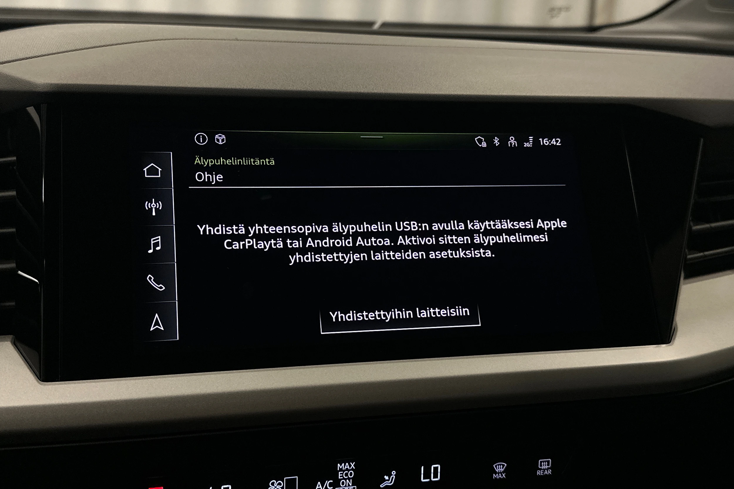 musta Audi Q4 e-tron 2024 kuva 21.