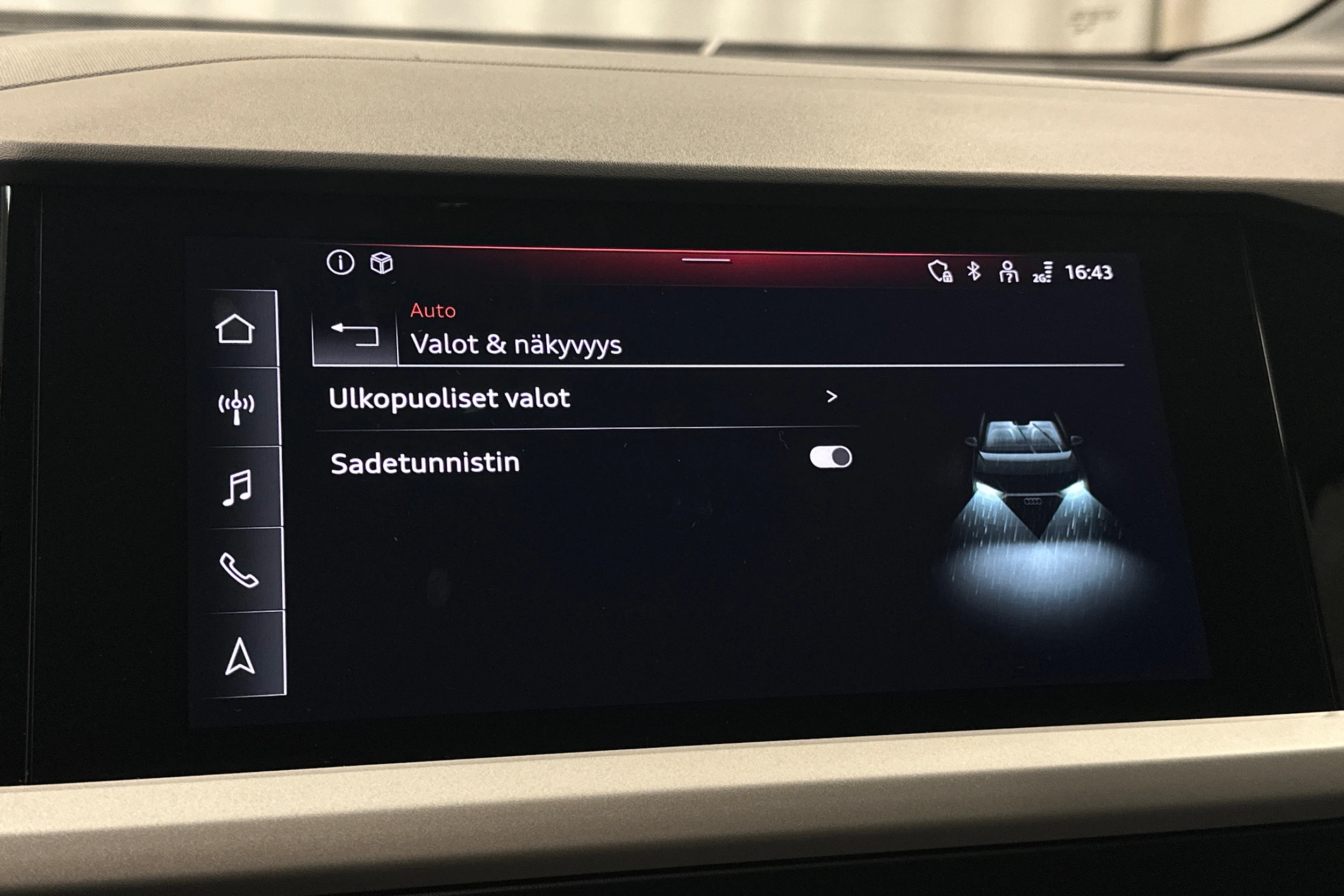musta Audi Q4 e-tron 2024 kuva 24.